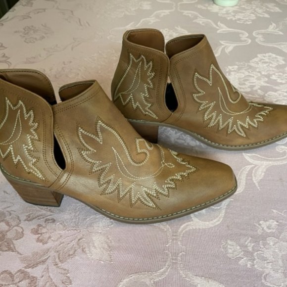 Shoes | Western Ankle Cowgirl Boots Slip On Cutout Chunky Heel Booties